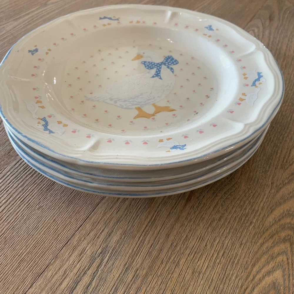 Brick Oven Stoneware Aunt Rhody Goose Dinner Plates Set of 4 Scalloped 10.25
